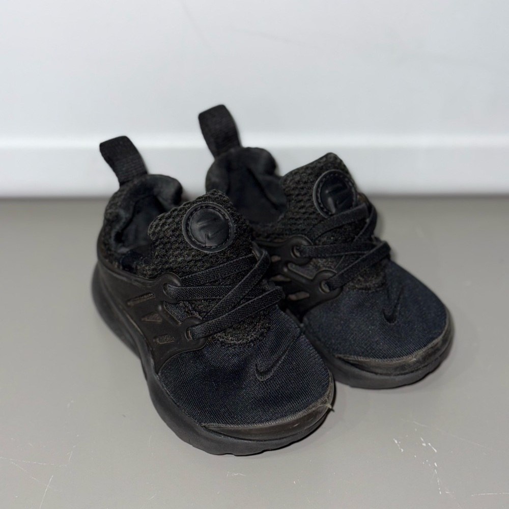 Nike Kids Black Sneakers